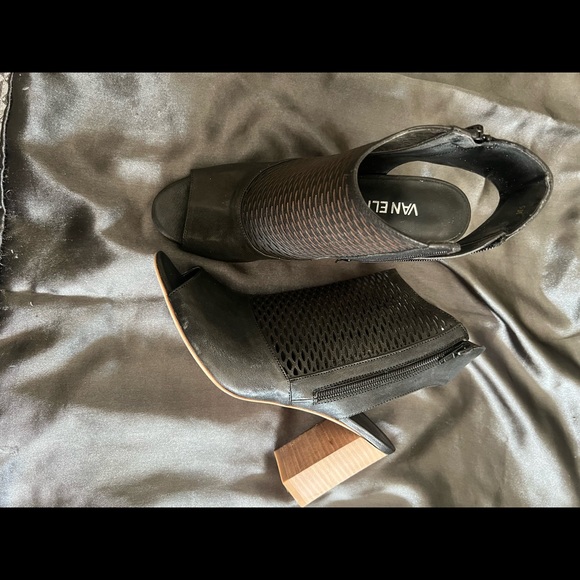 Vaneli black mesh shoes - Picture 3 of 5